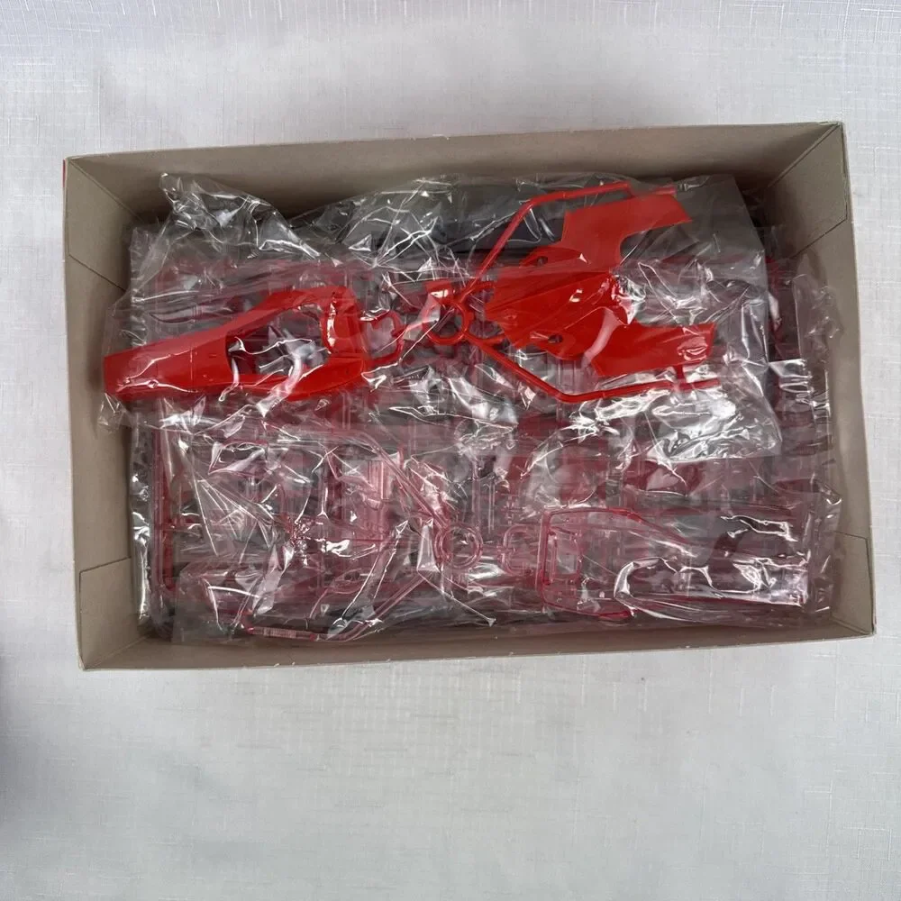 Tamiya 1:20 Ferrari F1-2000 Full-View Model Kit Made in Japan